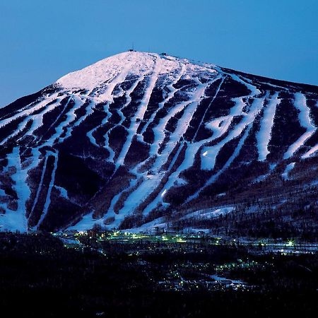 Sugarloaf Mountain Hotel Carrabassett Valley Exterior photo