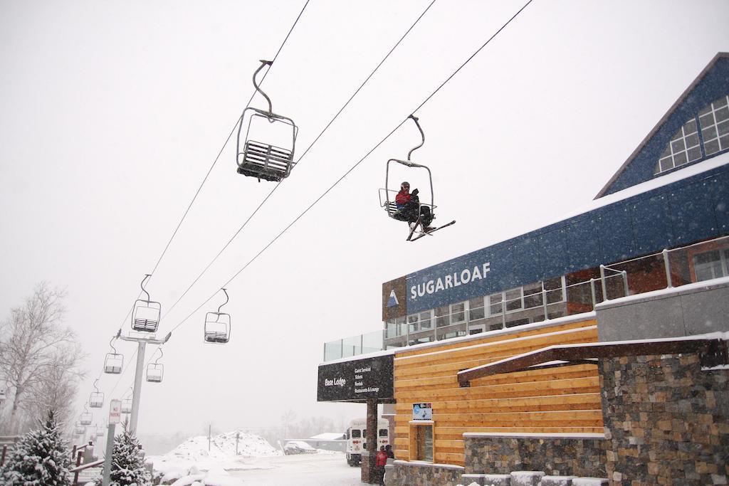 Sugarloaf Mountain Hotel Carrabassett Valley Exterior photo